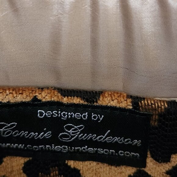 Connie Gunderson California Designer Leopard Tapestry Art to Wear Crossbody Bag - Picture 10 of 10